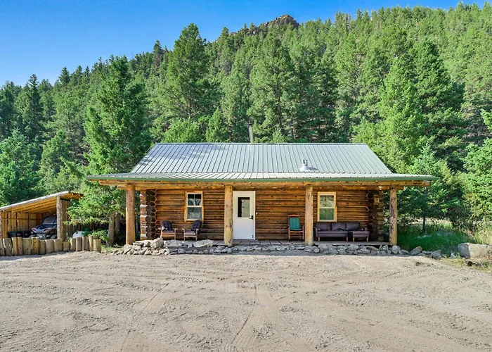 Cozy Melrose Cabin W/ Fire Pit: Walk To River!