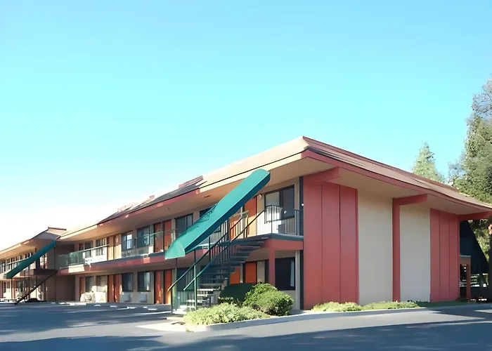 Days Inn By Wyndham Gilroy