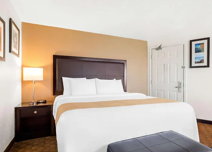 Quality Inn Port Angeles - Near Olympic National Park