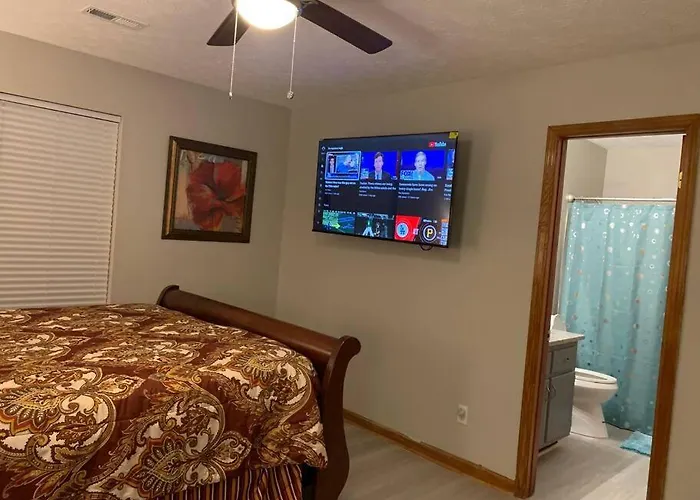 Cheerful 2-Bedroom 2 Bath Entire Home West Rome
