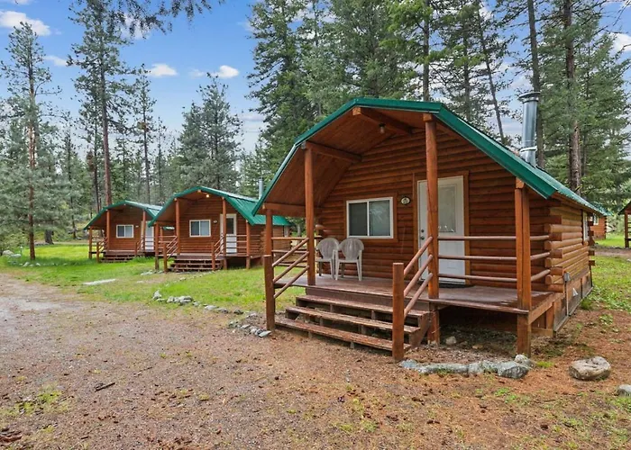 Lost Horse Lodge Double Queen Cabin 15