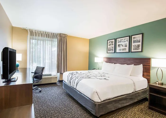 Sleep Inn & Suites Dunmore
