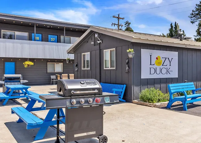 Lazy Duck Inn