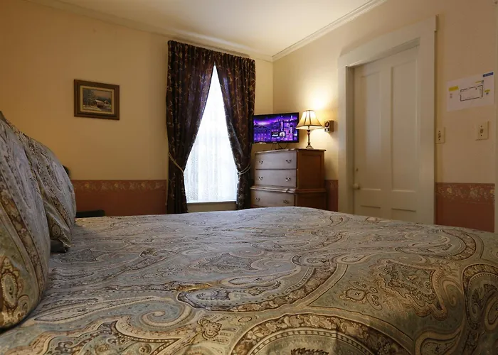 Deerfield Valley Inn - Mt Snow Bnb Fireplace Rooms And Breakfast