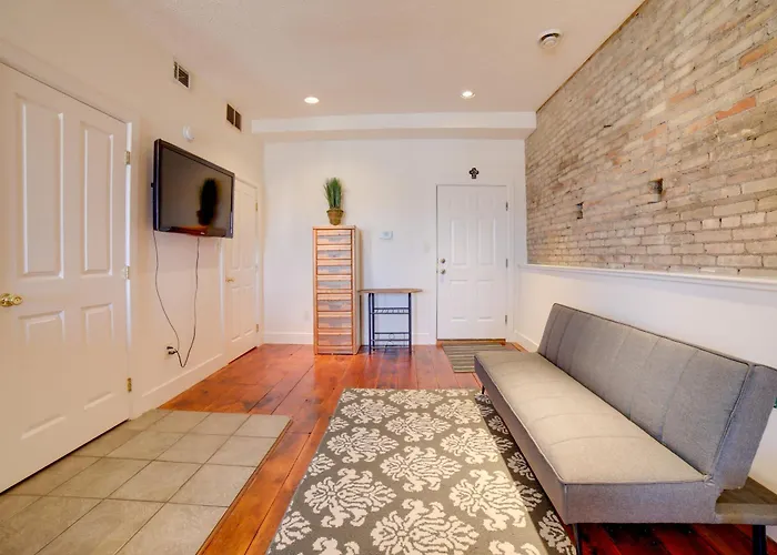 Cozy Lowell Studio ~ 19 Mi To Grand Rapids!