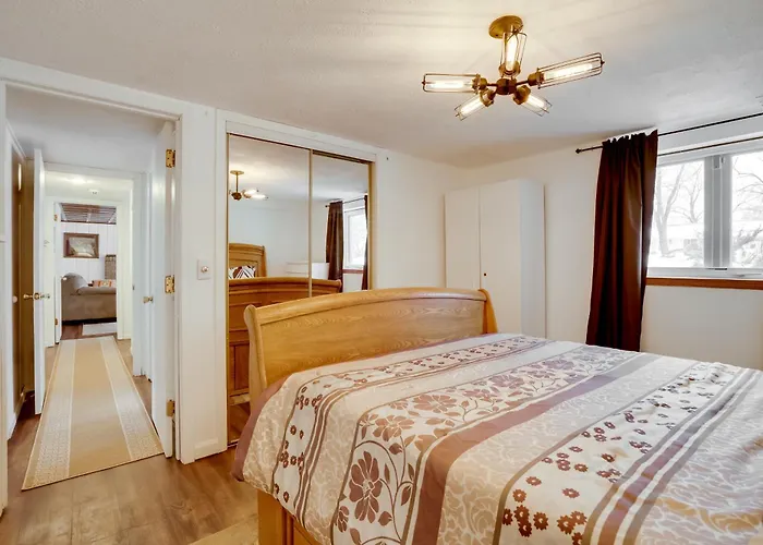 Pet-Friendly Minneapolis Apt Near Shops & Dining!