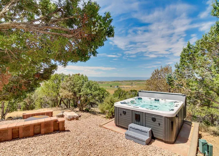 Mountainside Yurt W/ Views < 3 Mi To Black Canyon!