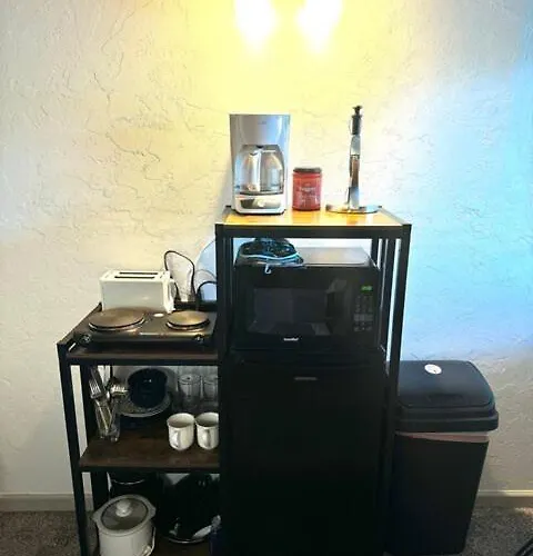2Nd Floor Studio