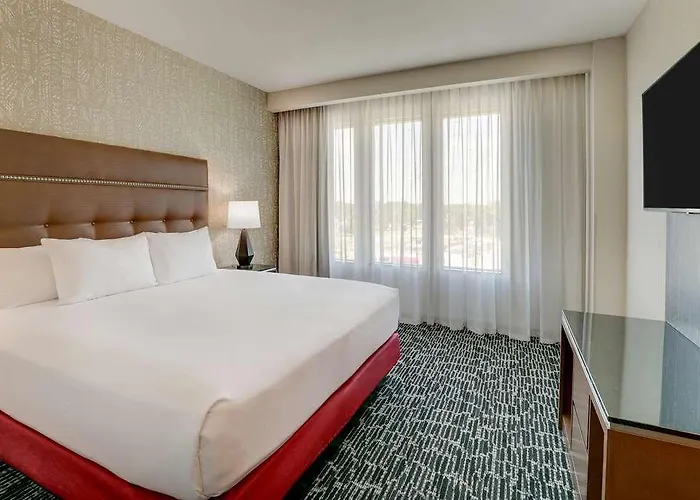 Drury Plaza Hotel Savannah Pooler