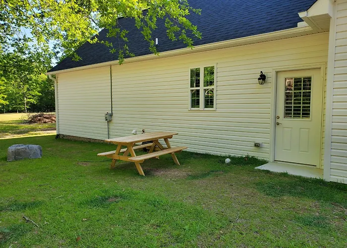 Virginia'S Country Cottage