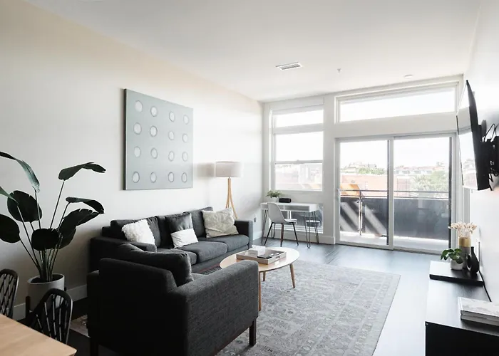 New Spacious Modern Loft - Center Of Lohi