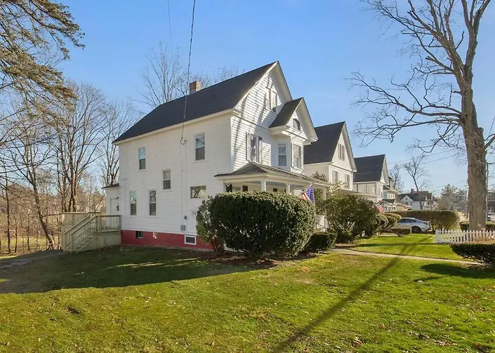 Prime West Hartford Center: Timeless Charm