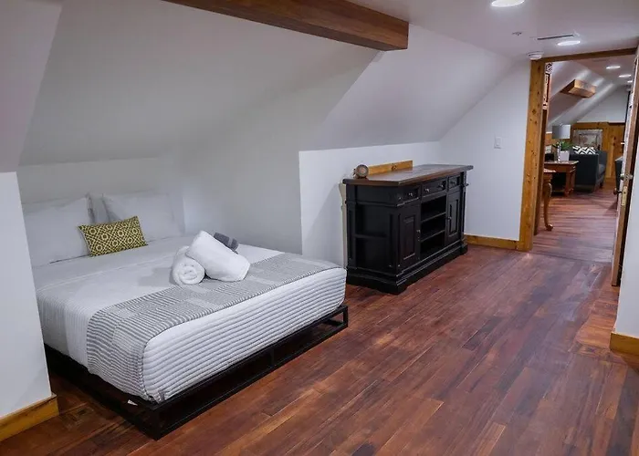 Be A Nomad - 5Br Oceanview Beach House - Sleeps 10