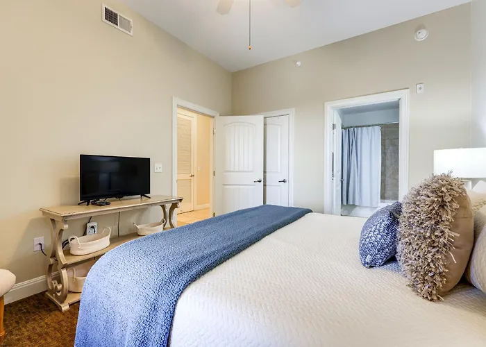 Lake Lbj Condo W/ Private Balcony, Lake Views