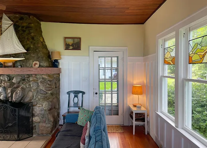 Waterfront Cottages In Lexington Vacation Homes