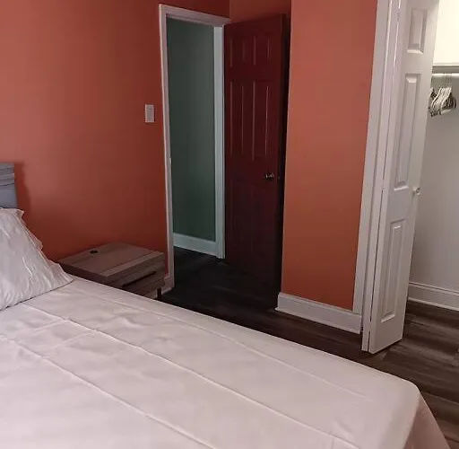 Condo Apartment Near Midway Airport