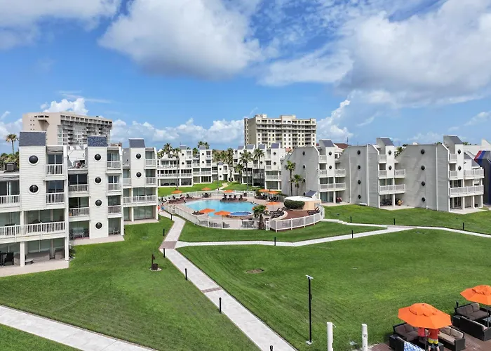 New Stunning Ocean-View Condo In Beachfront Resort