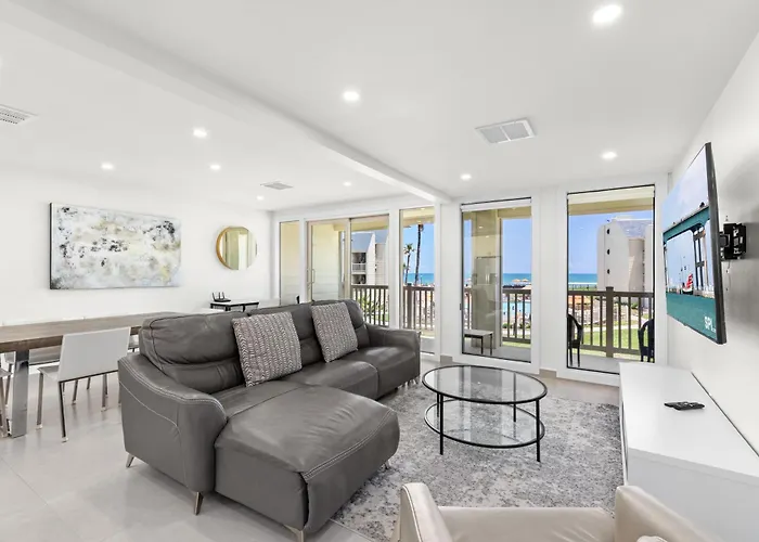 New Stunning Ocean-View Condo In Beachfront Resort