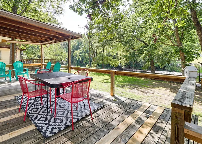 Deck + Dock Access: Lakefront Grove Cabin!
