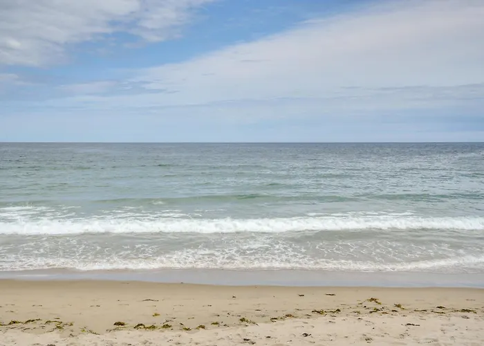Rockport Cottage W/ Patio - Steps To Beach!