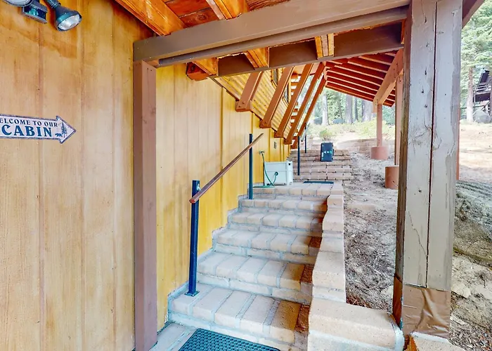 Lakeview Cabin
