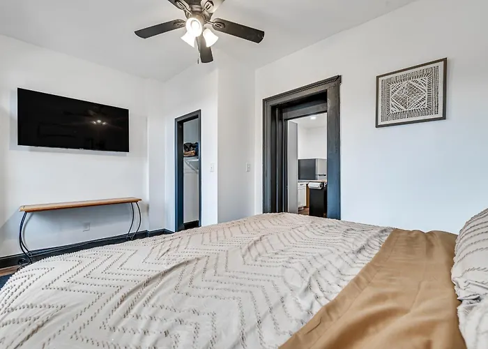 Walk To Dtwn Albany! Extended Escape W/ Deck