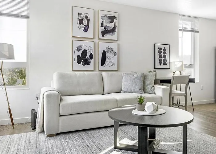 Landing Modern Apartment With Amazing Amenities