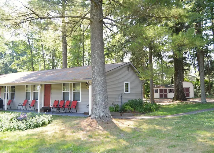 Woodfield Manor - A Sundance Vacations Property