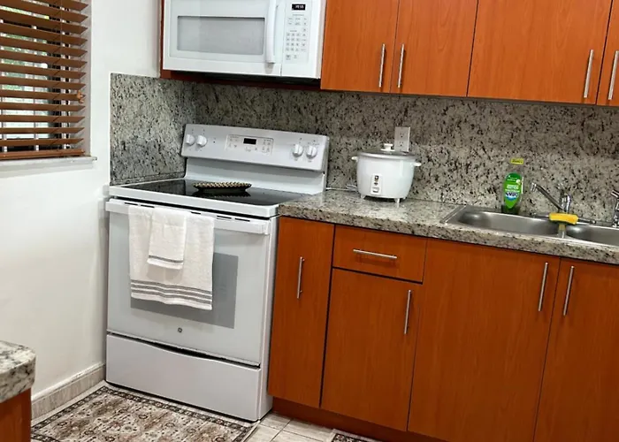 Beautiful Apartment With Very Elegant Colonial Decoration
