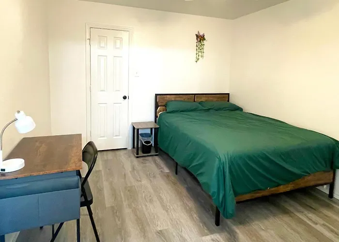 Private Room Near Downtown Dallas9
