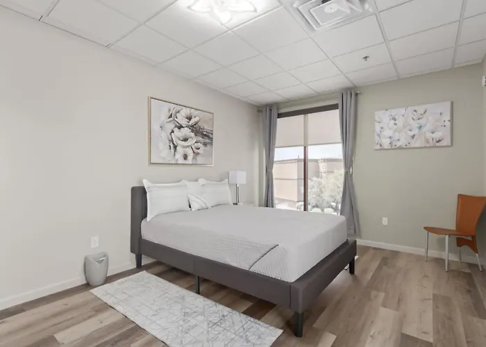 New 2 Bed 2 Bath On The Avenue