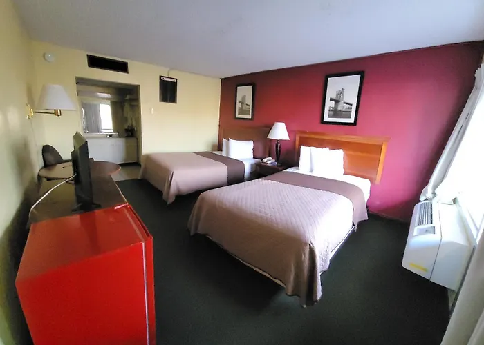 Newburgh Inn