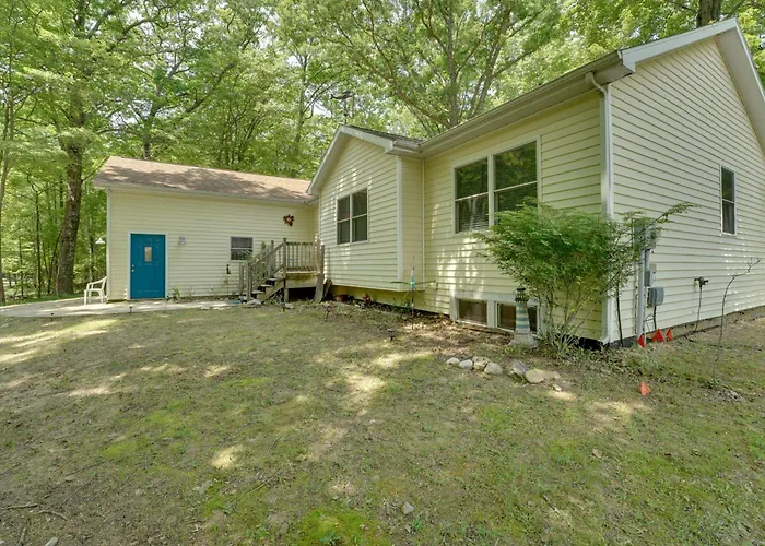 Lake Michigan Gem < Half-Mi To Private Beach!
