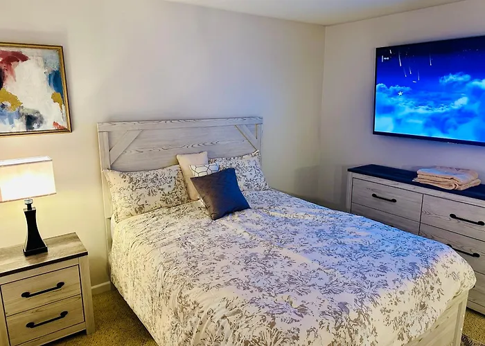 Mid-City Charm 2Br Near Las Hotspots!