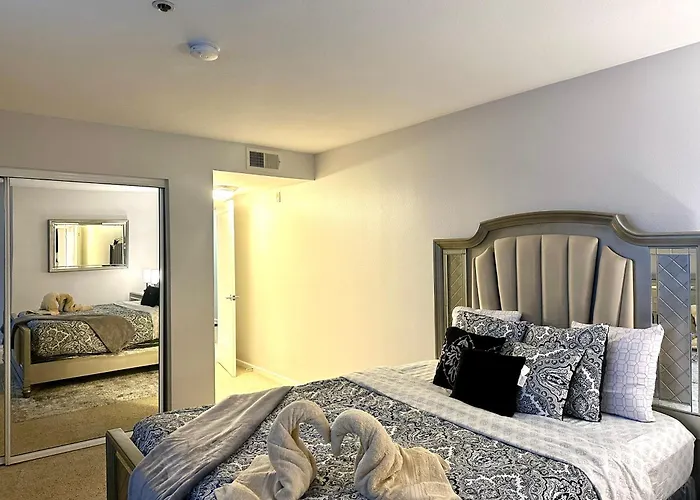 Mid-City Charm 2Br Near Las Hotspots!