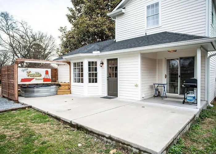 Central Location • Outdoor Theater • Porch Swing