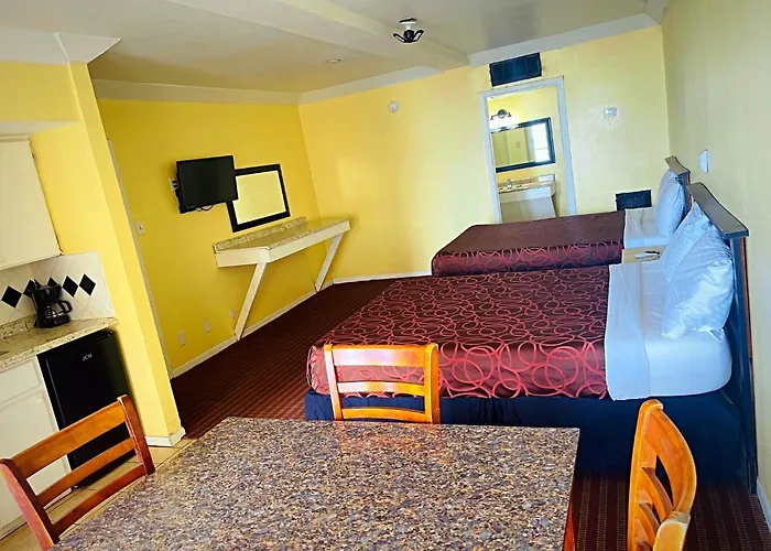 Sea Shell Inn On The Beach