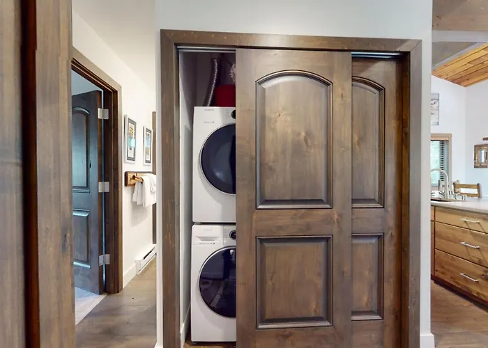 Bridgepoint Condo 24