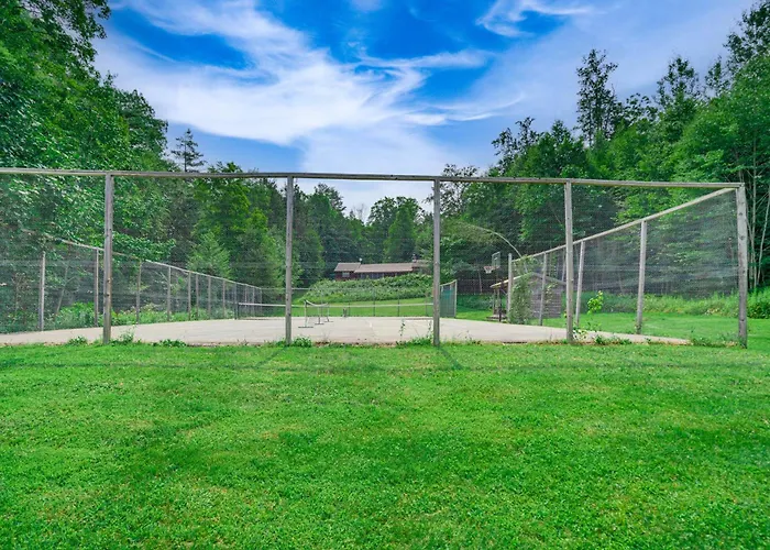 Hawley Home W/ Deck: 4 Mi To Berkshire East Resort