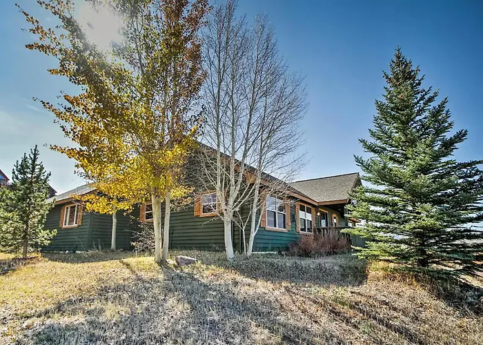 Evergreen Ranch Family Vacation Home, Sleeps 8, Private Hot Tub
