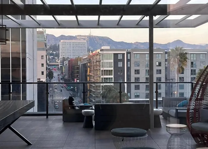 Hollywood Chic Studio With Free Parking