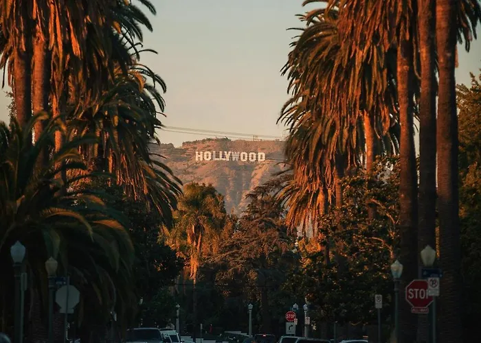 Hollywood Chic Studio With Free Parking