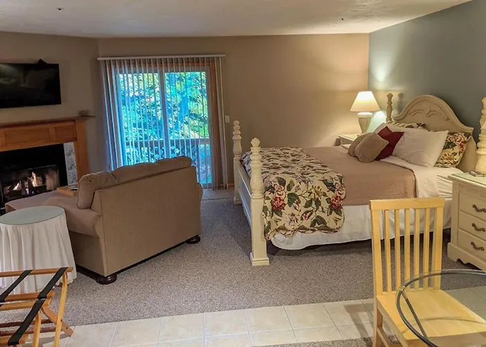 Springbrook Inn- Springbrook