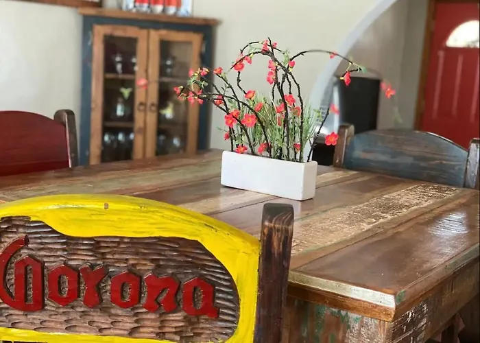 Casa De Amigos