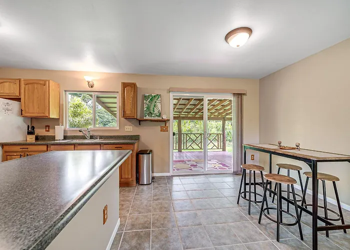Pahoa Home W/ Fenced-In Yard: Near Hilo & Parks