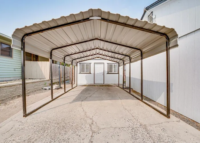 Pet-Friendly Home < 1 Mi To Downtown Moses Lake!