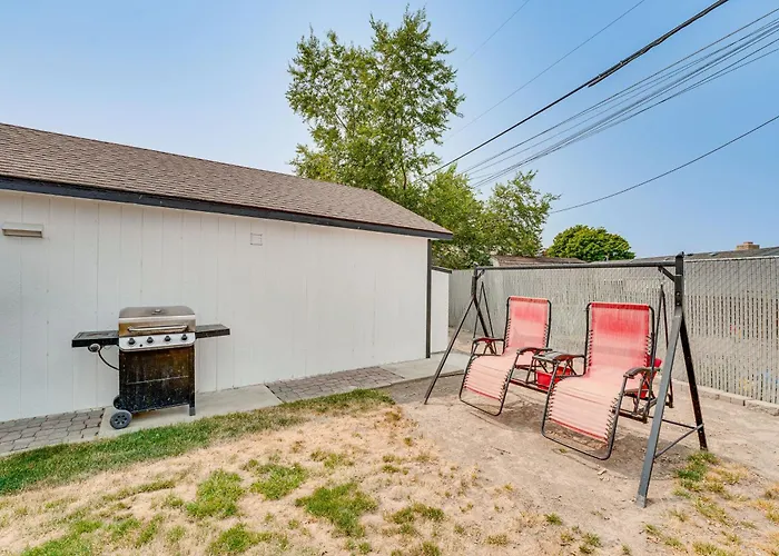 Pet-Friendly Home < 1 Mi To Downtown Moses Lake!
