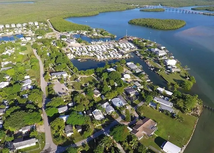 Goodland Waterfront Cottage