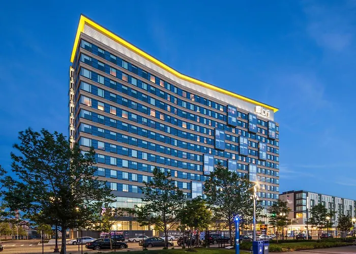 Aloft By Marriott Boston Seaport District
