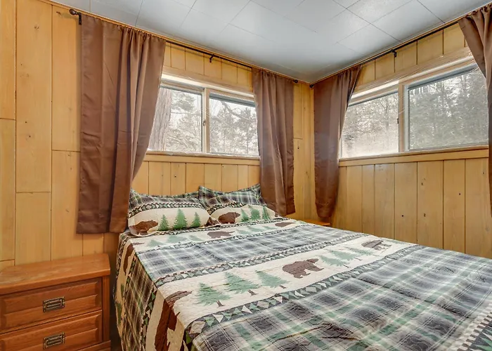 Private Dock + Screened Porch: Echo Lake Cabin